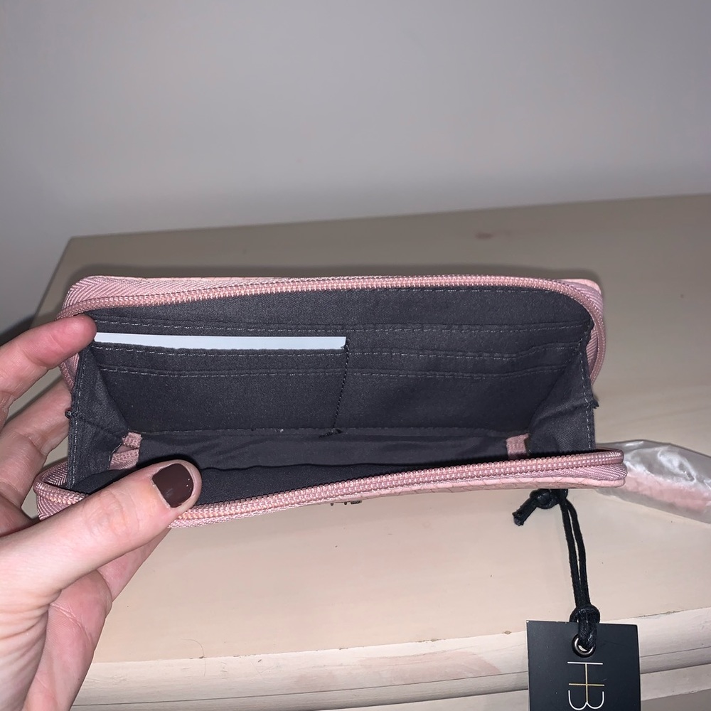 wallet. - Picture 2 of 2